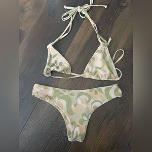 Kulani kinis bikini